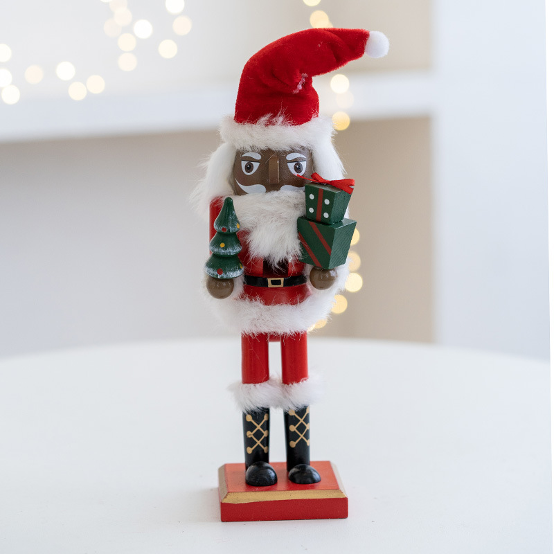 جندي كسارة البندق الخشبية ، قز - مراجعة Nutcracker Figurine وسعره